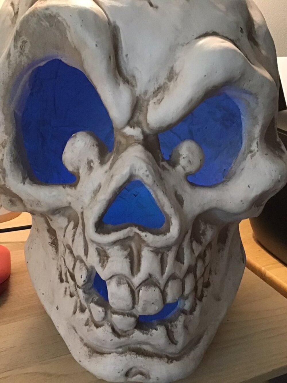 NWT HUGE Lighted Halloween MGO Skull Porch Decor